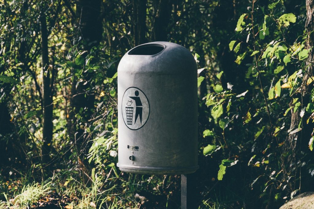 Tempat Sampah Gantung